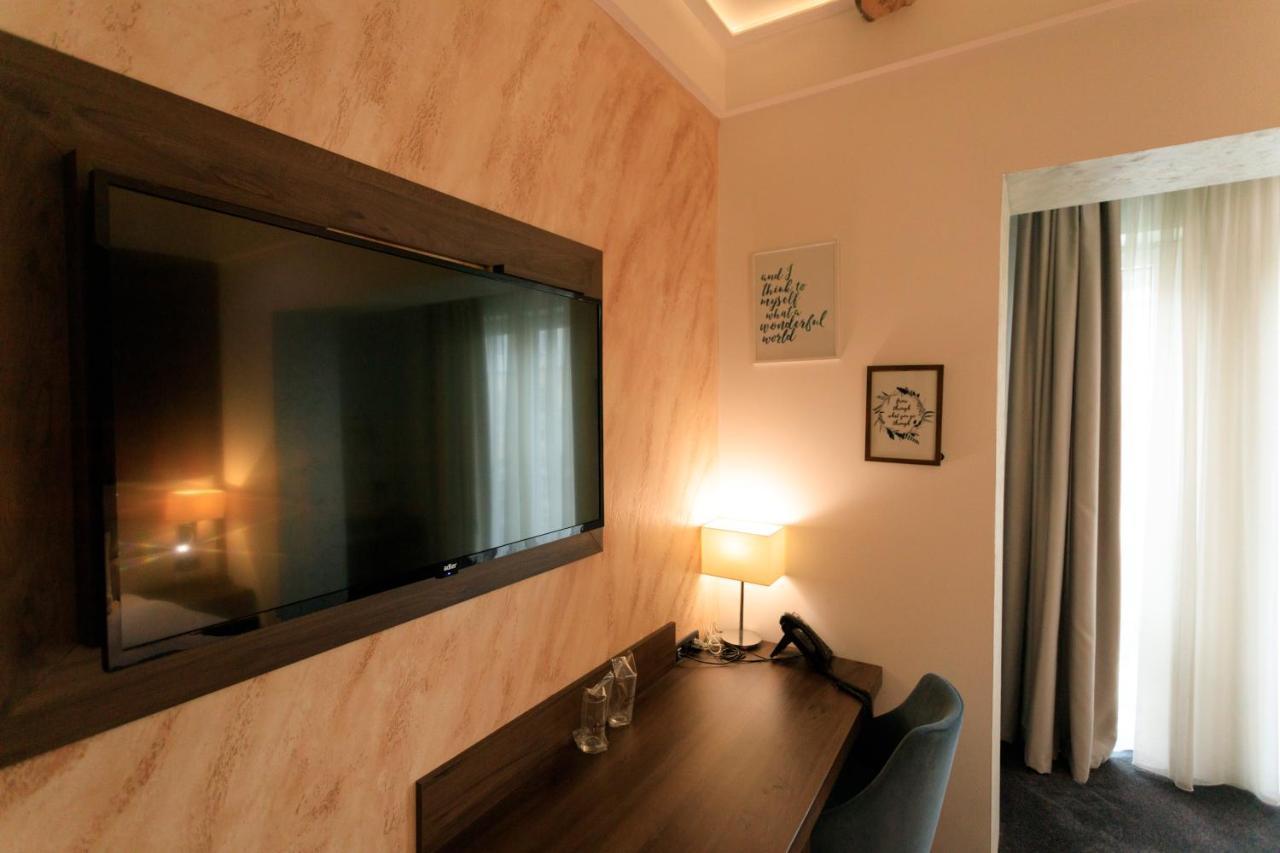 Hotel Elements ノヴィ・パザル エクステリア 写真