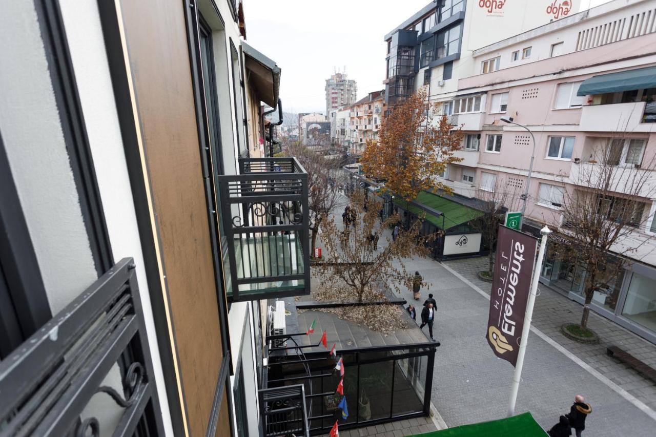 Hotel Elements ノヴィ・パザル エクステリア 写真