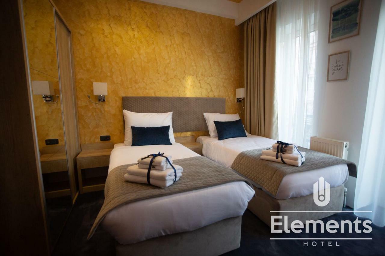 Hotel Elements ノヴィ・パザル エクステリア 写真