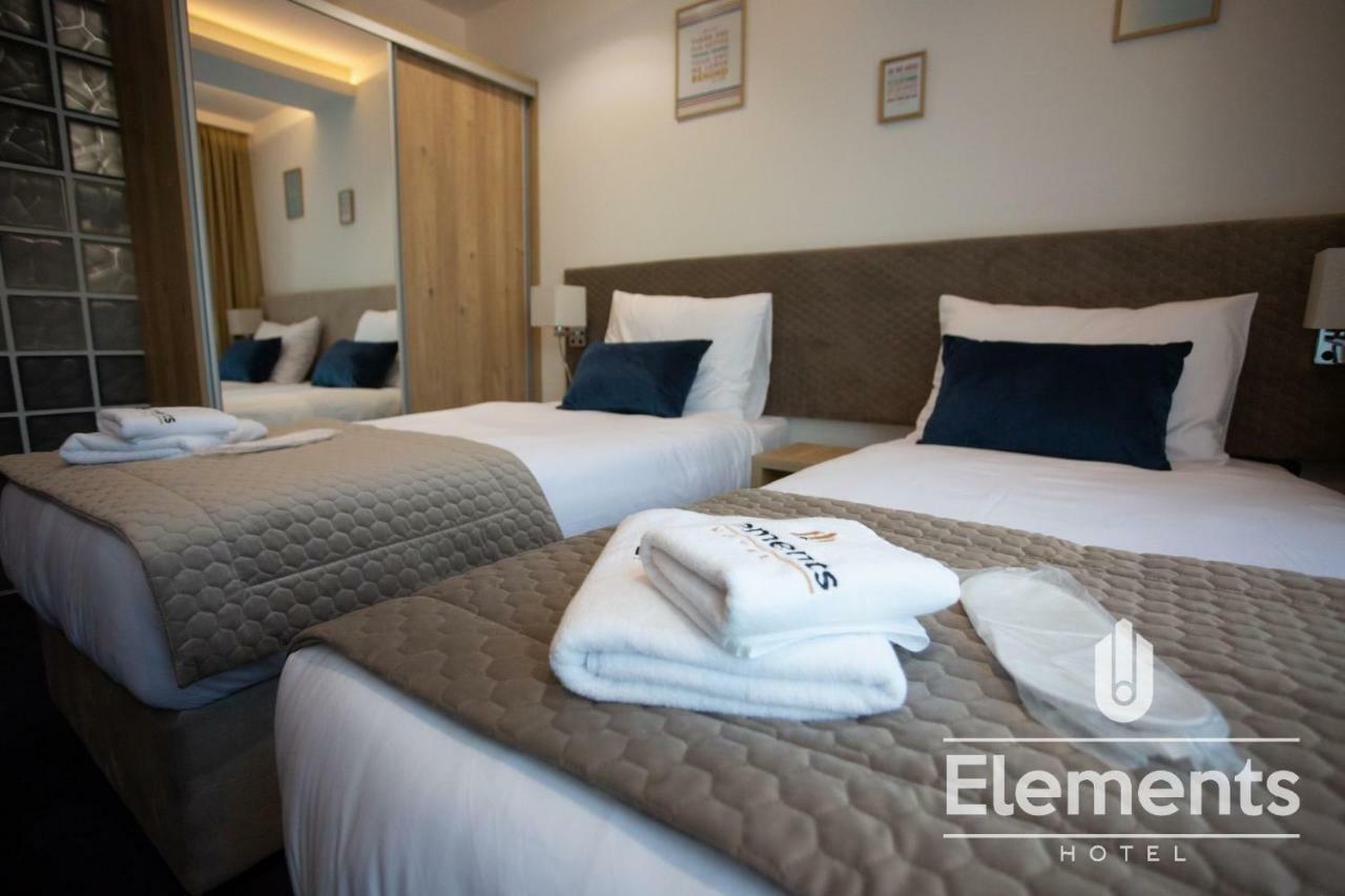 Hotel Elements ノヴィ・パザル エクステリア 写真