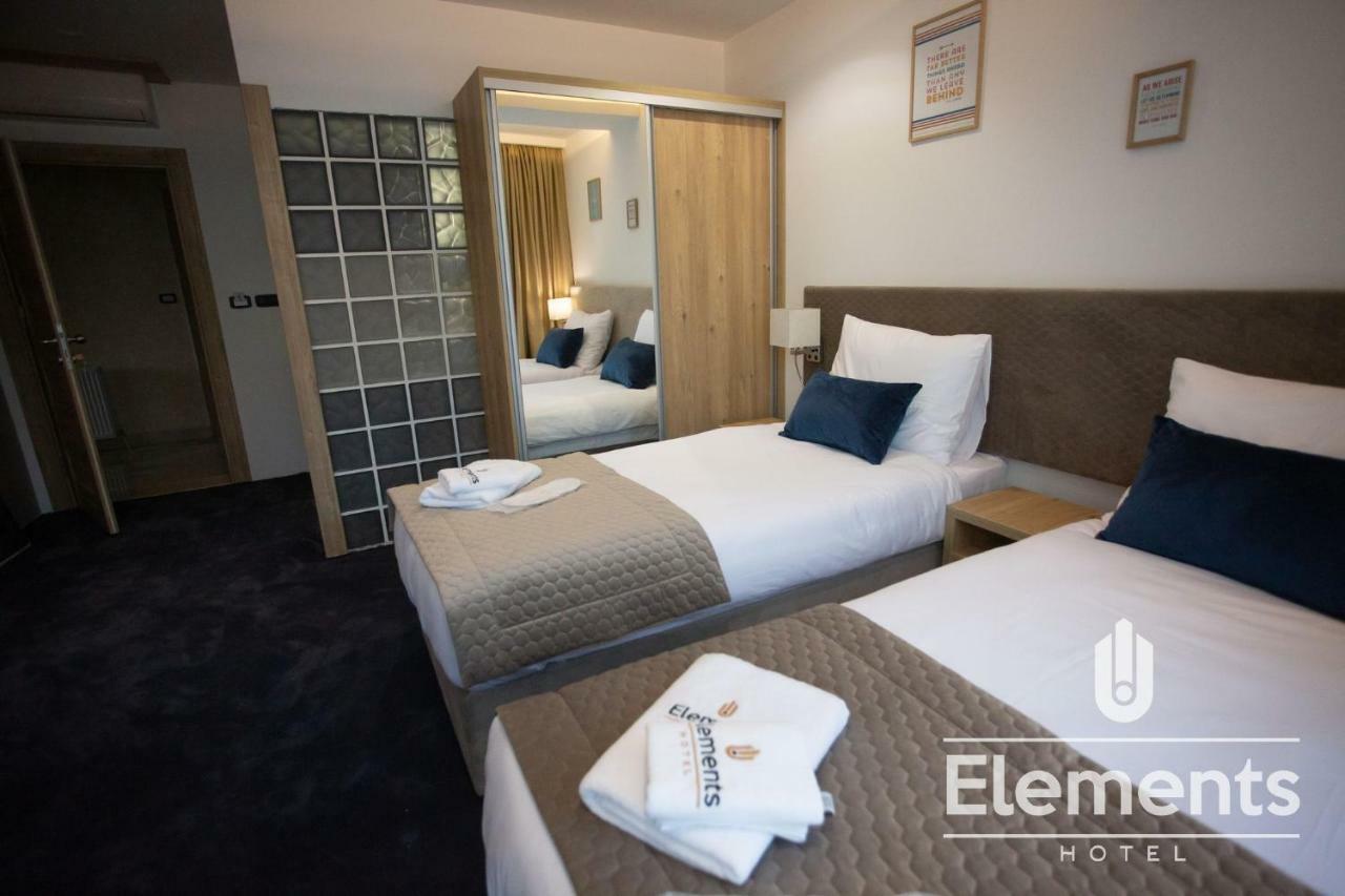 Hotel Elements ノヴィ・パザル エクステリア 写真