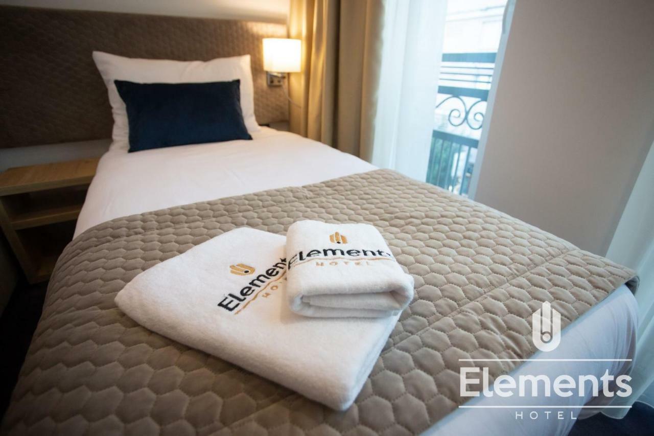 Hotel Elements ノヴィ・パザル エクステリア 写真