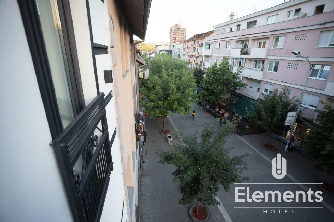 Hotel Elements ノヴィ・パザル エクステリア 写真